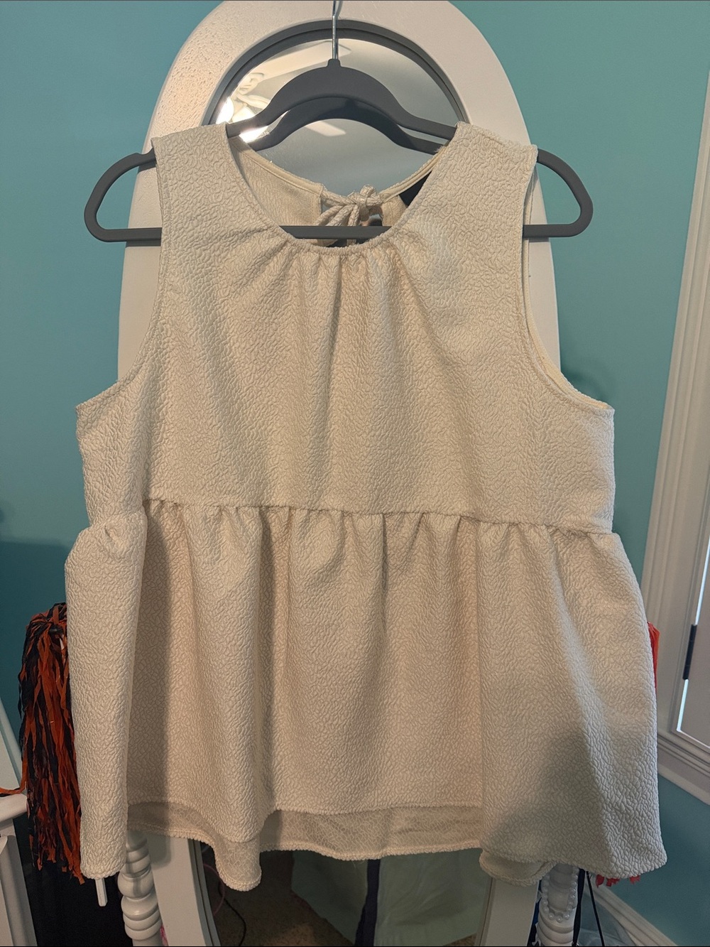 Who What Wear Cream Sleeveless Peplum Tank